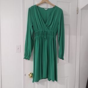 2/$25 Emerald Green Long Sleeve Fall dress adjustable waist and elastic cuffs